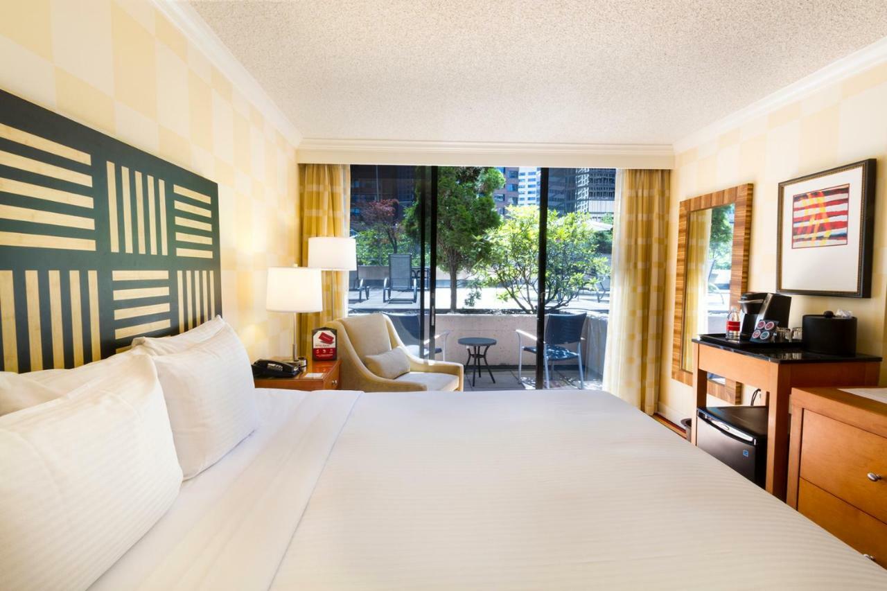 Pinnacle Hotel Harbourfront Vancouver Ngoại thất bức ảnh